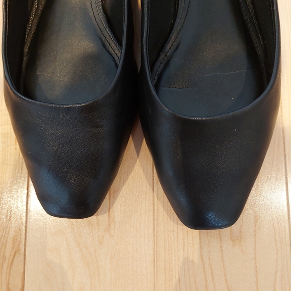 Basic Black Shoes - Picture 9 of 11